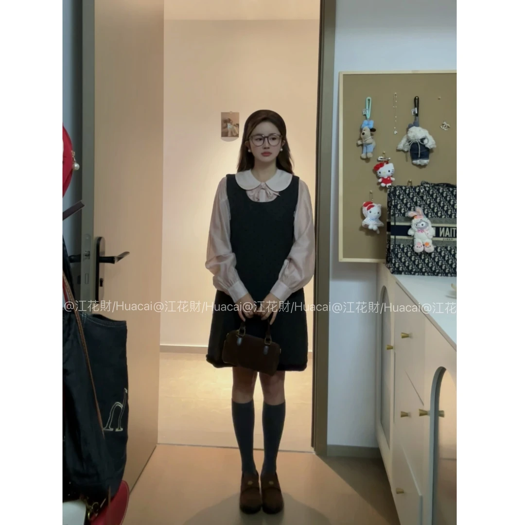 【甜心粉雾】miu系爱心印花薄毛呢u领背心裙+娃娃领蝴蝶结衬衫套装