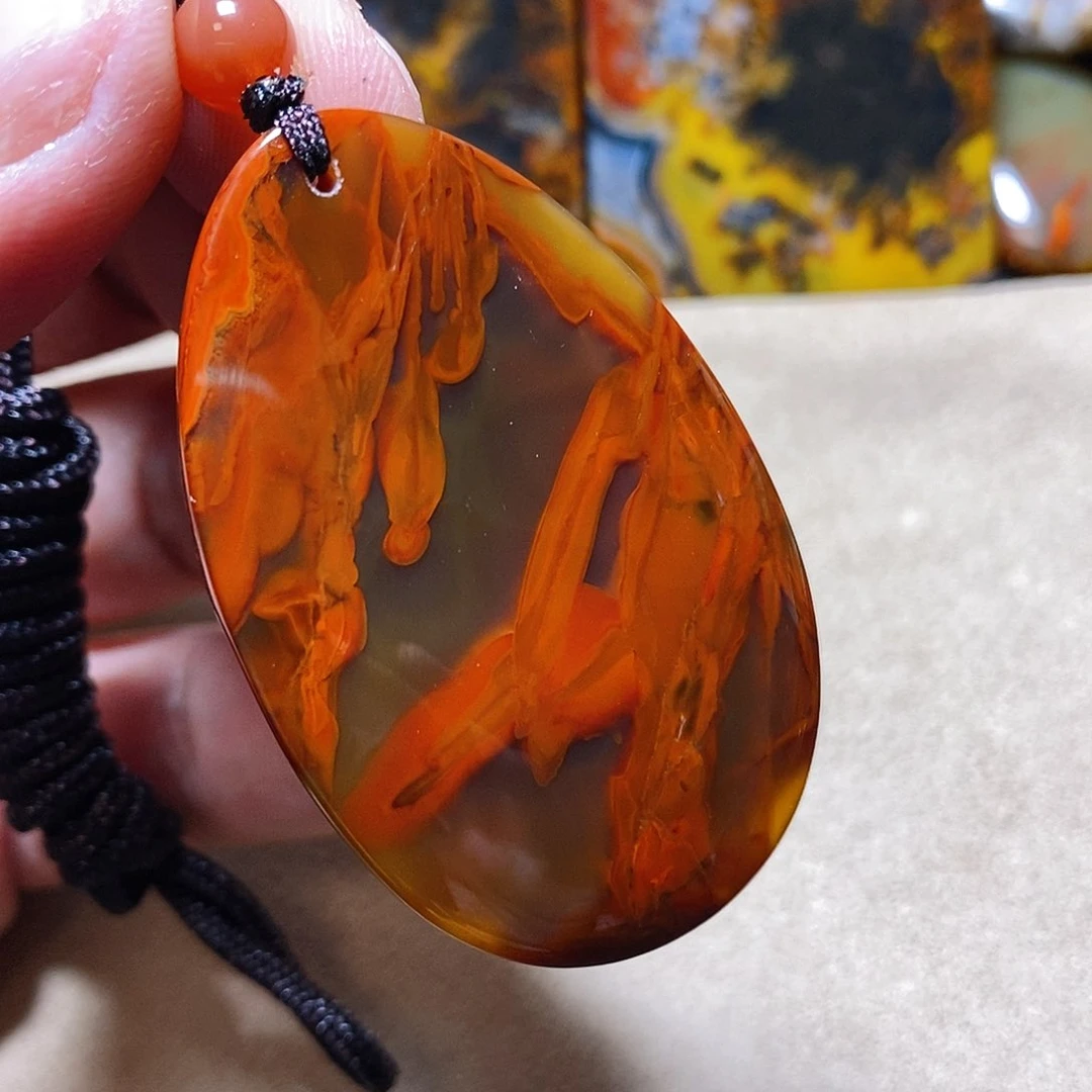 玛瑙/玉髓颈饰未镶嵌邓*生