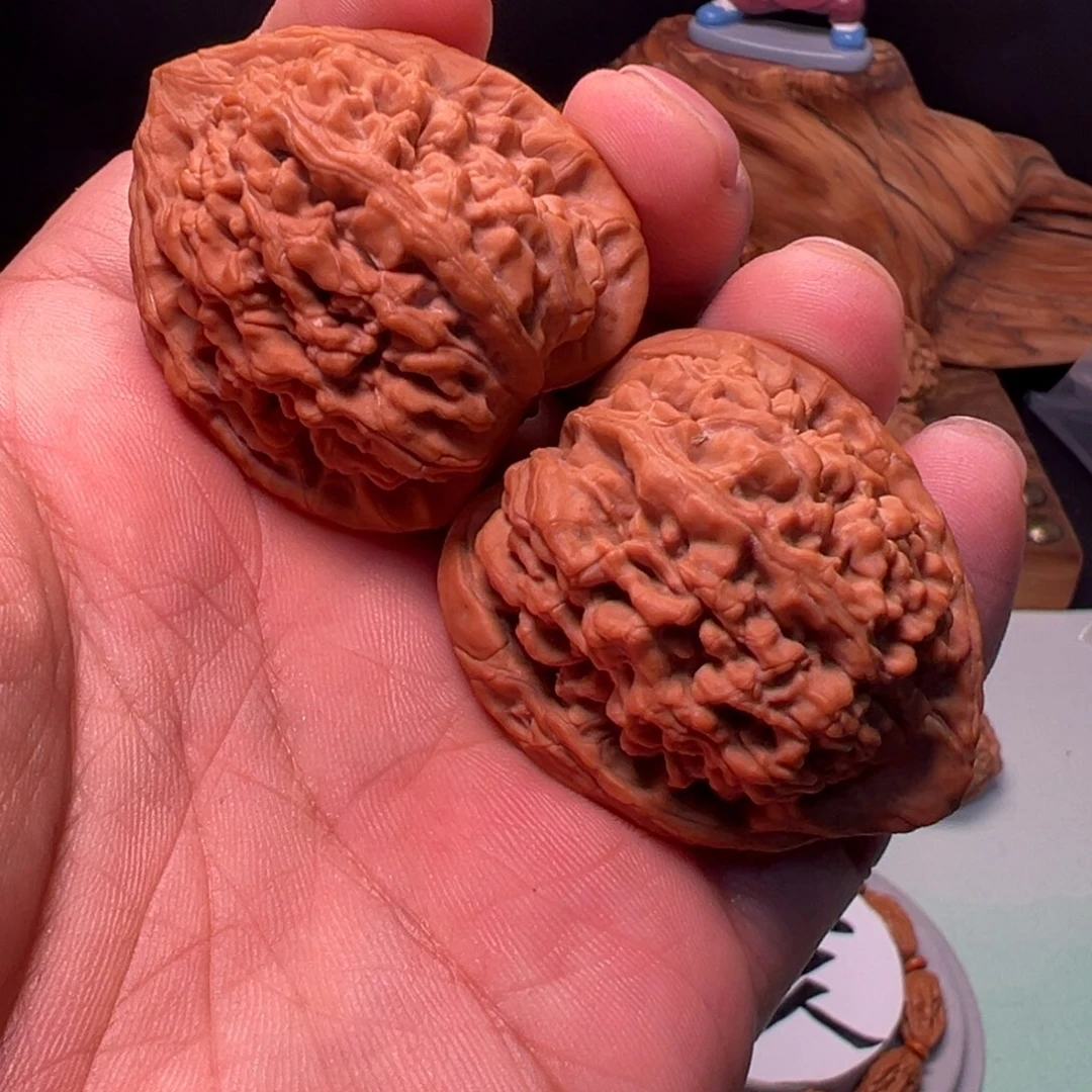 芭***海文玩核桃吊坠过江龙