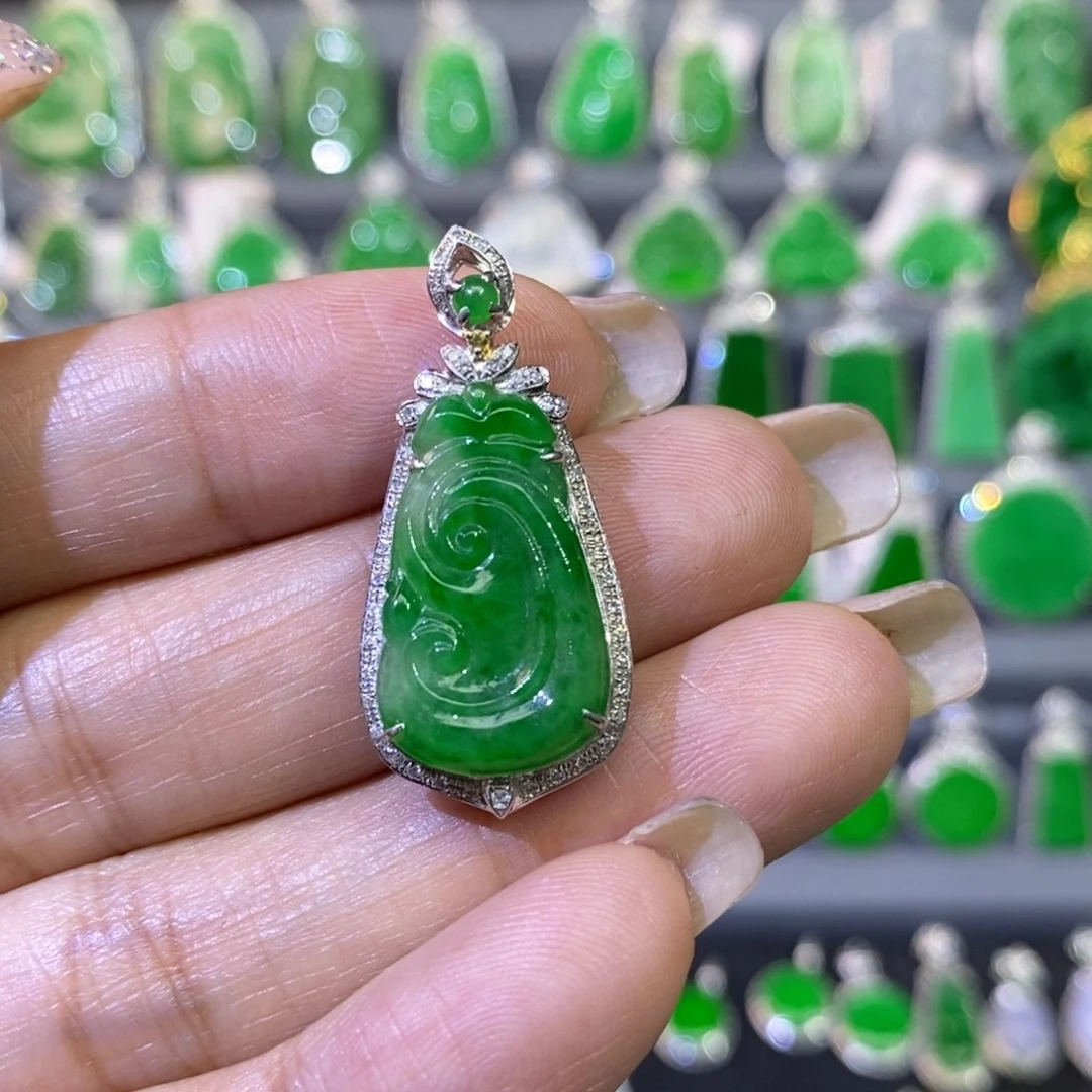 翡翠吊坠(不含链)18K金镶嵌吊坠