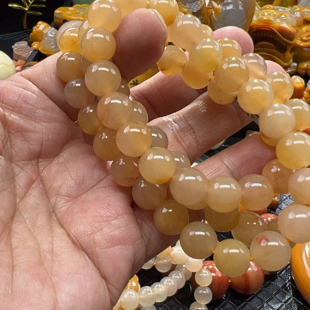 石英质玉未镶嵌颈饰