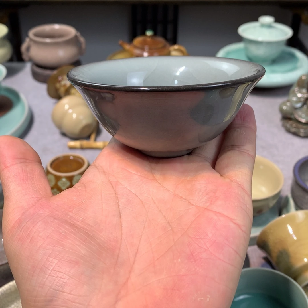 龙泉青瓷铁胎茶碗
