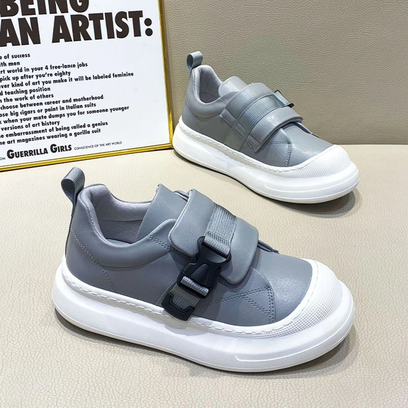 2025秋冬新款皮面男鞋搭扣个性厚底舒适潮流网红爆款时尚休闲男鞋