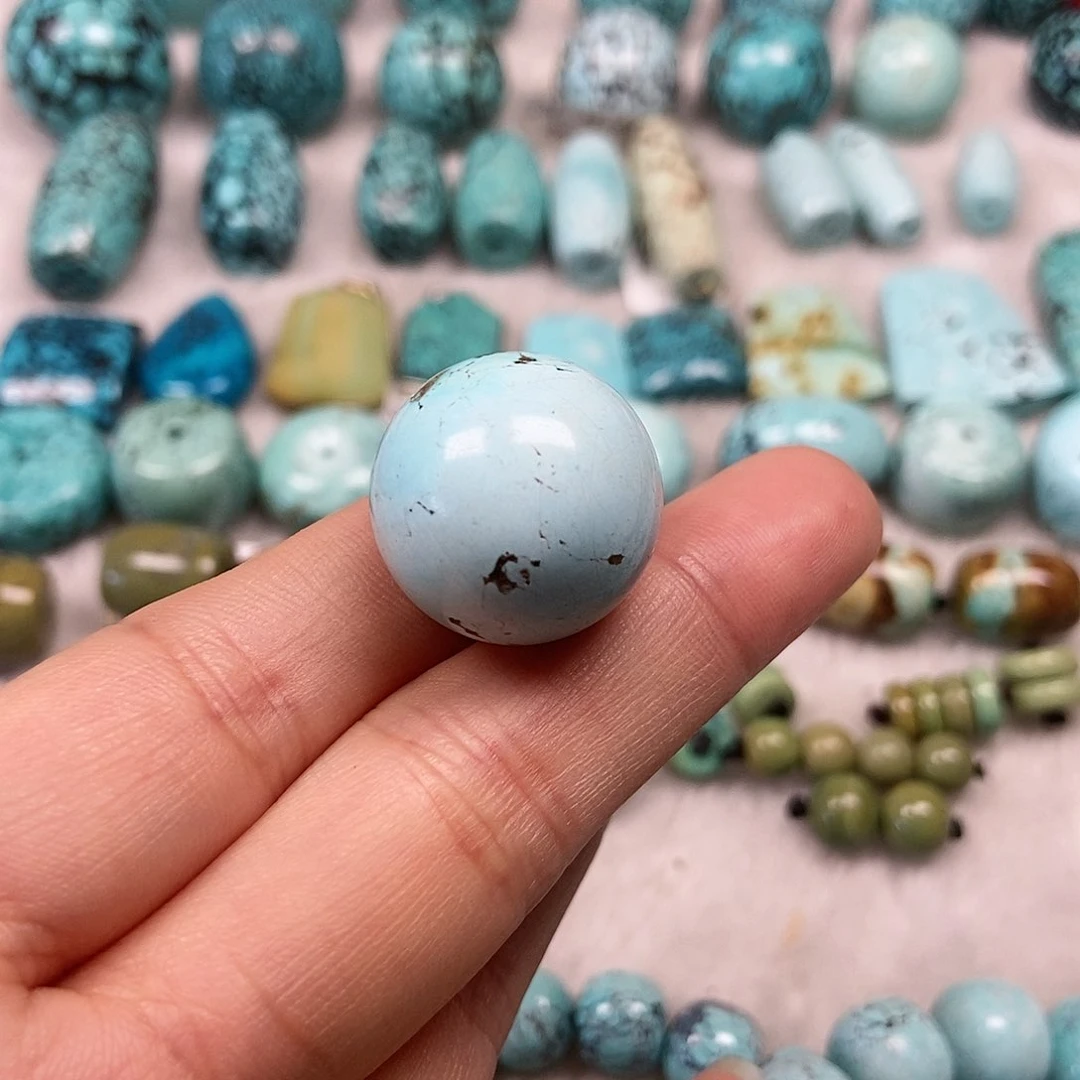 绿松石未镶嵌珠宝半成品鸣**谷