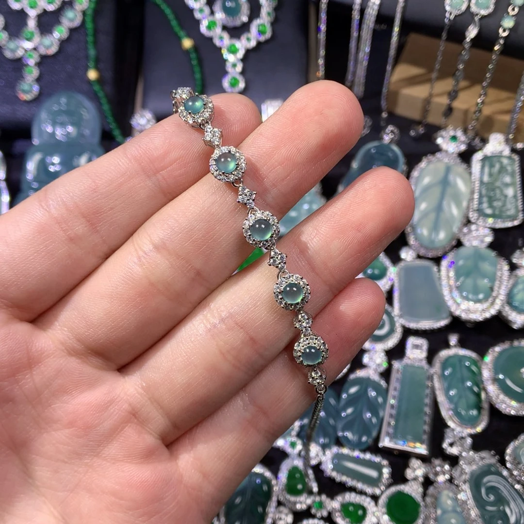 翡翠挂件未镶嵌平****7987776655555