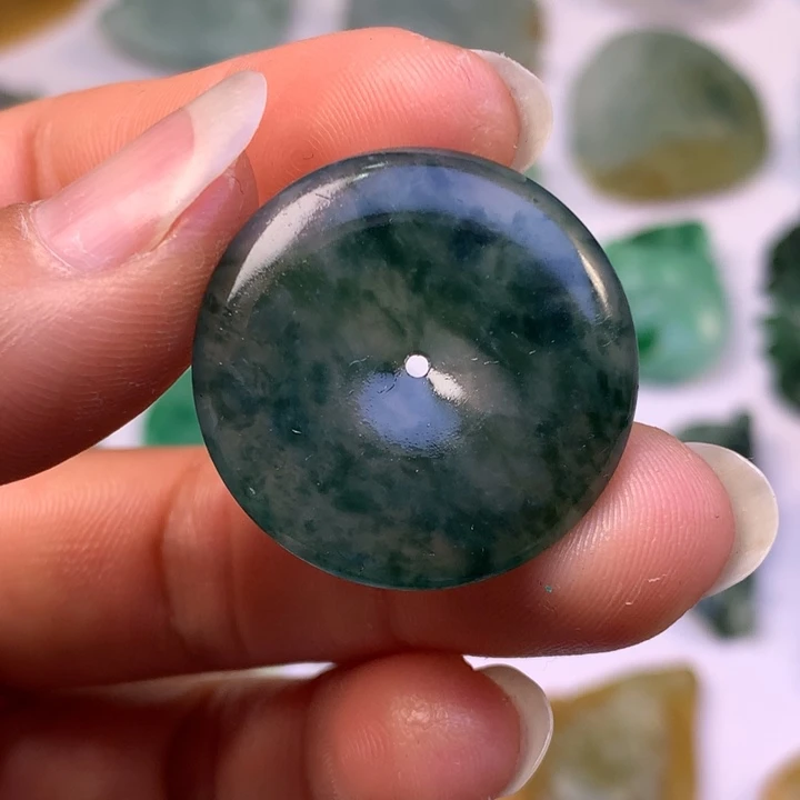 定制翡翠未镶嵌翡翠