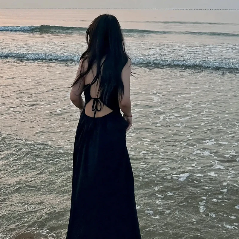 辣妹黑色露背吊带连衣裙子海边度假法式沙滩裙新款夏季长裙8090