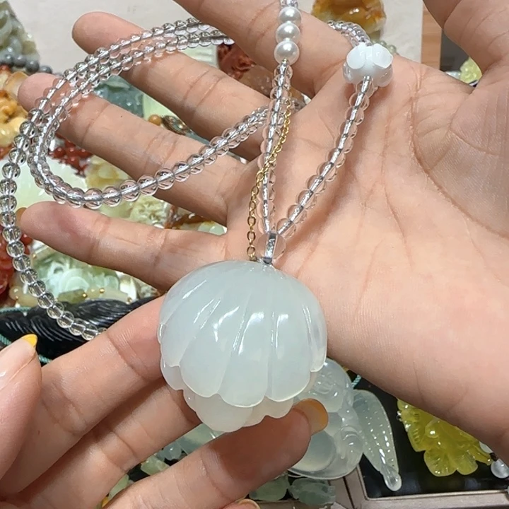 蛇纹石玉未镶嵌吊坠