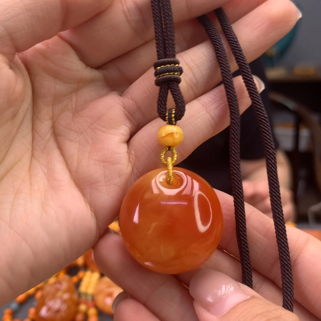 未镶嵌颈饰蜜蜡天然