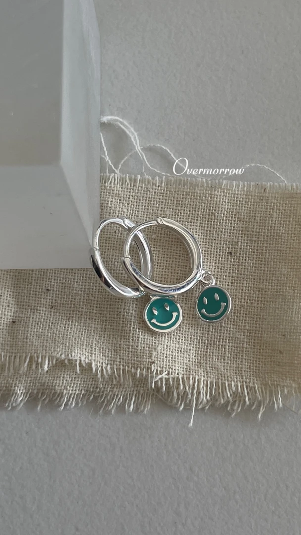 925银耳饰 笑脸耳扣 通体银 绿色10mm 9371