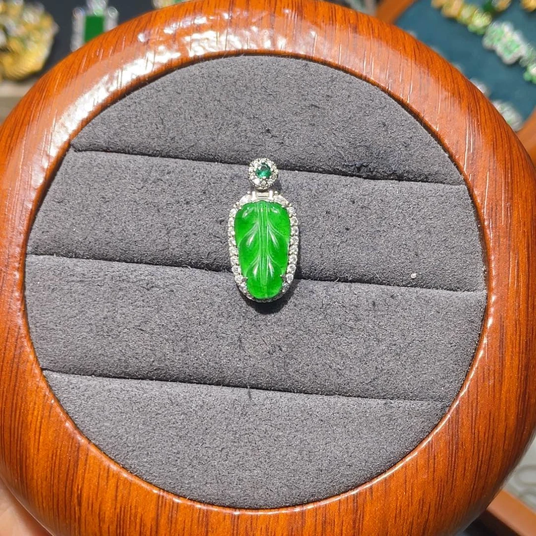 翡翠银S925镶嵌颈饰