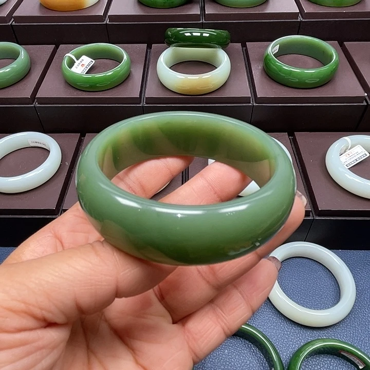 和田玉未镶嵌手镯5960