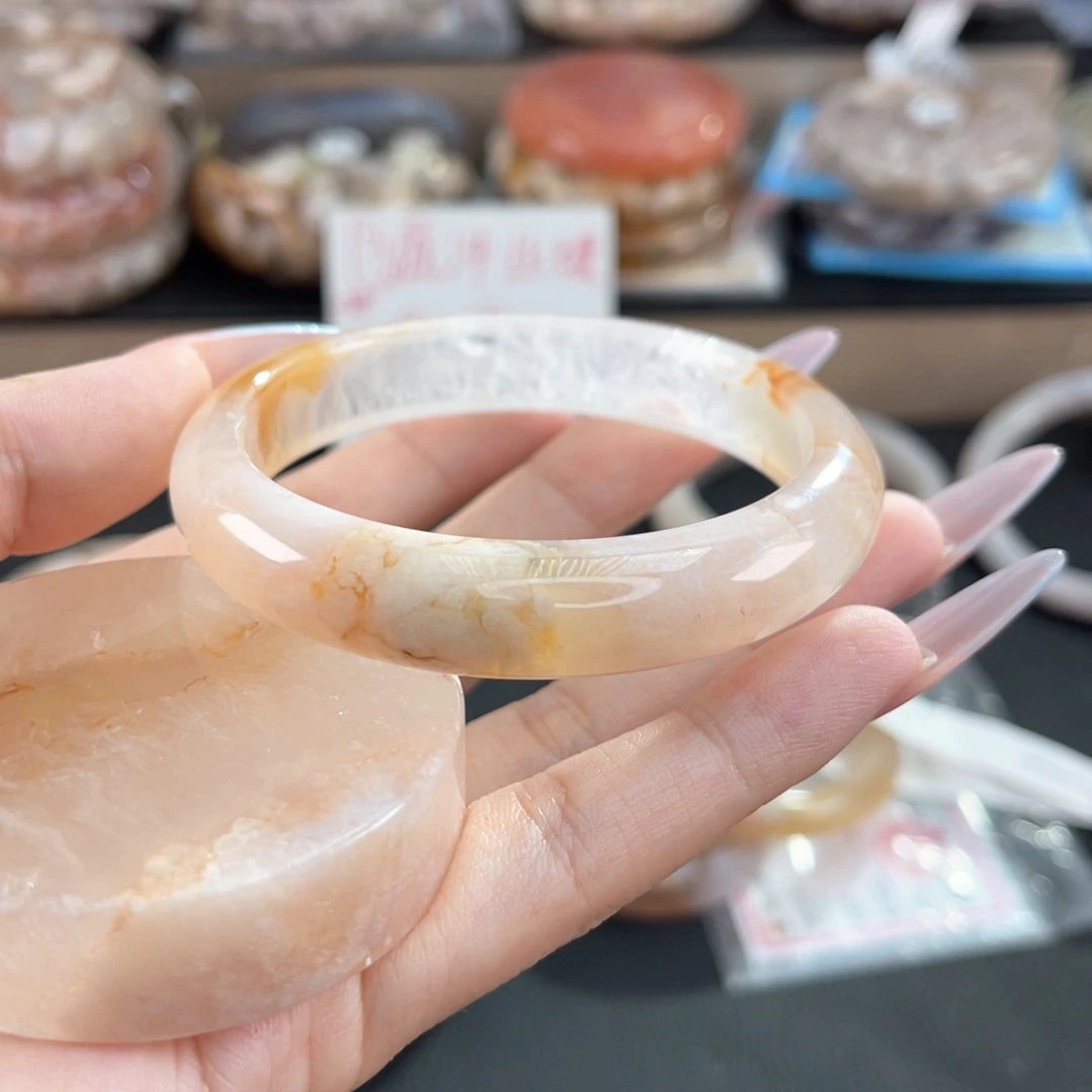 玛瑙/玉髓未镶嵌手镯56