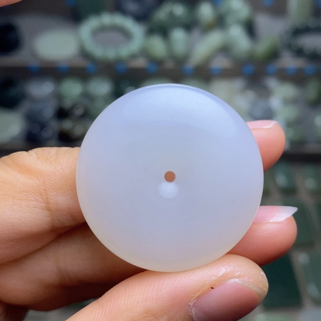 和田玉颈饰未镶嵌小****烤