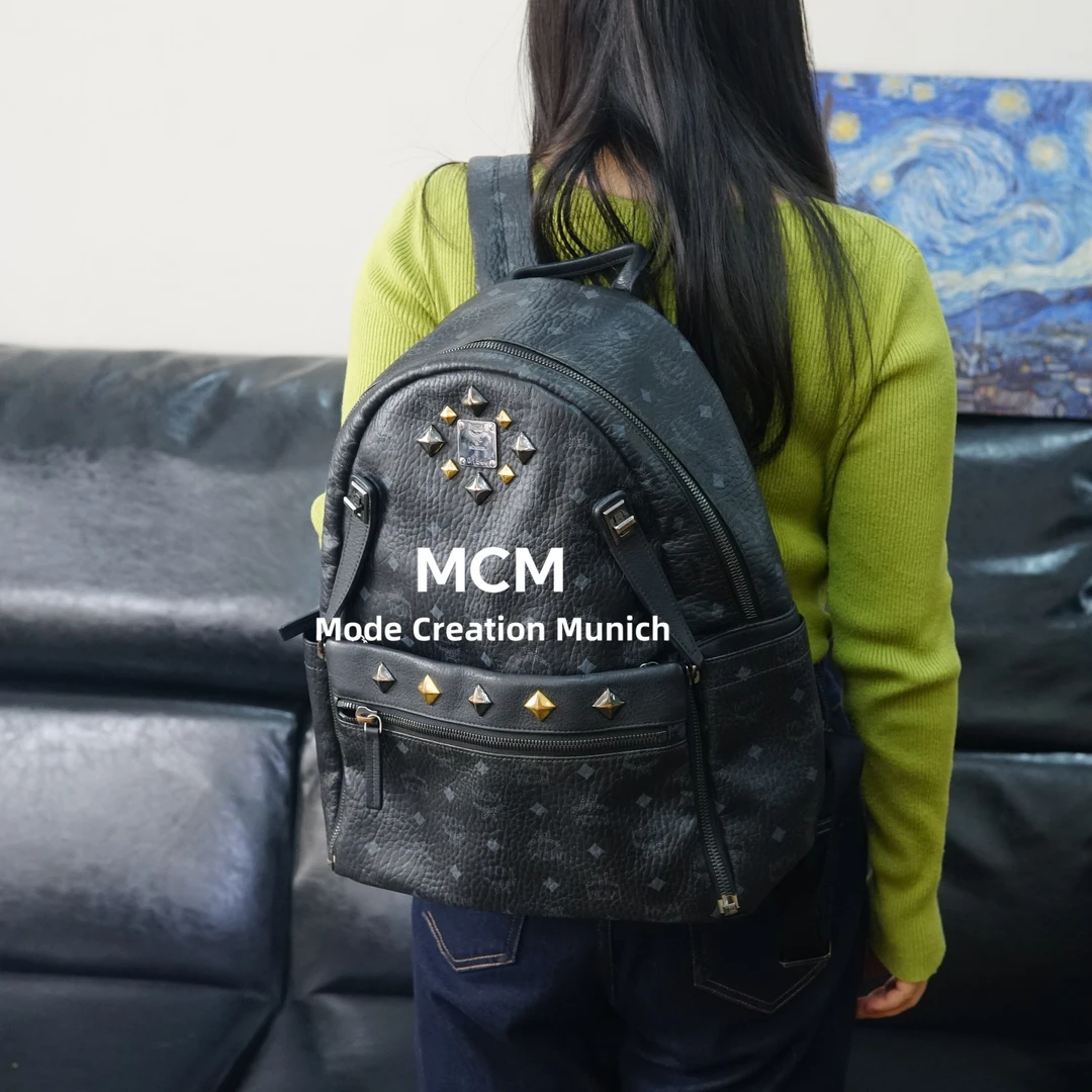 95新 MCM 黑色双肩包/FYBB12525059/5059