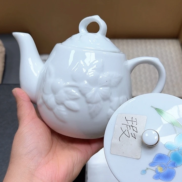 瓷片盖子打不开哈哈哈哈哈哈