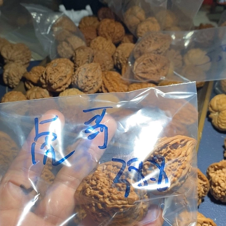 虎****猴头核桃吊坠36786544445