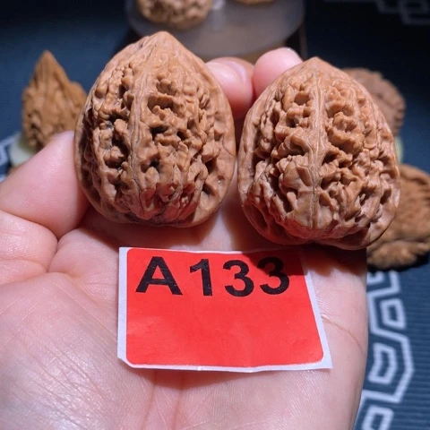 文玩核桃吊坠37凤凰台