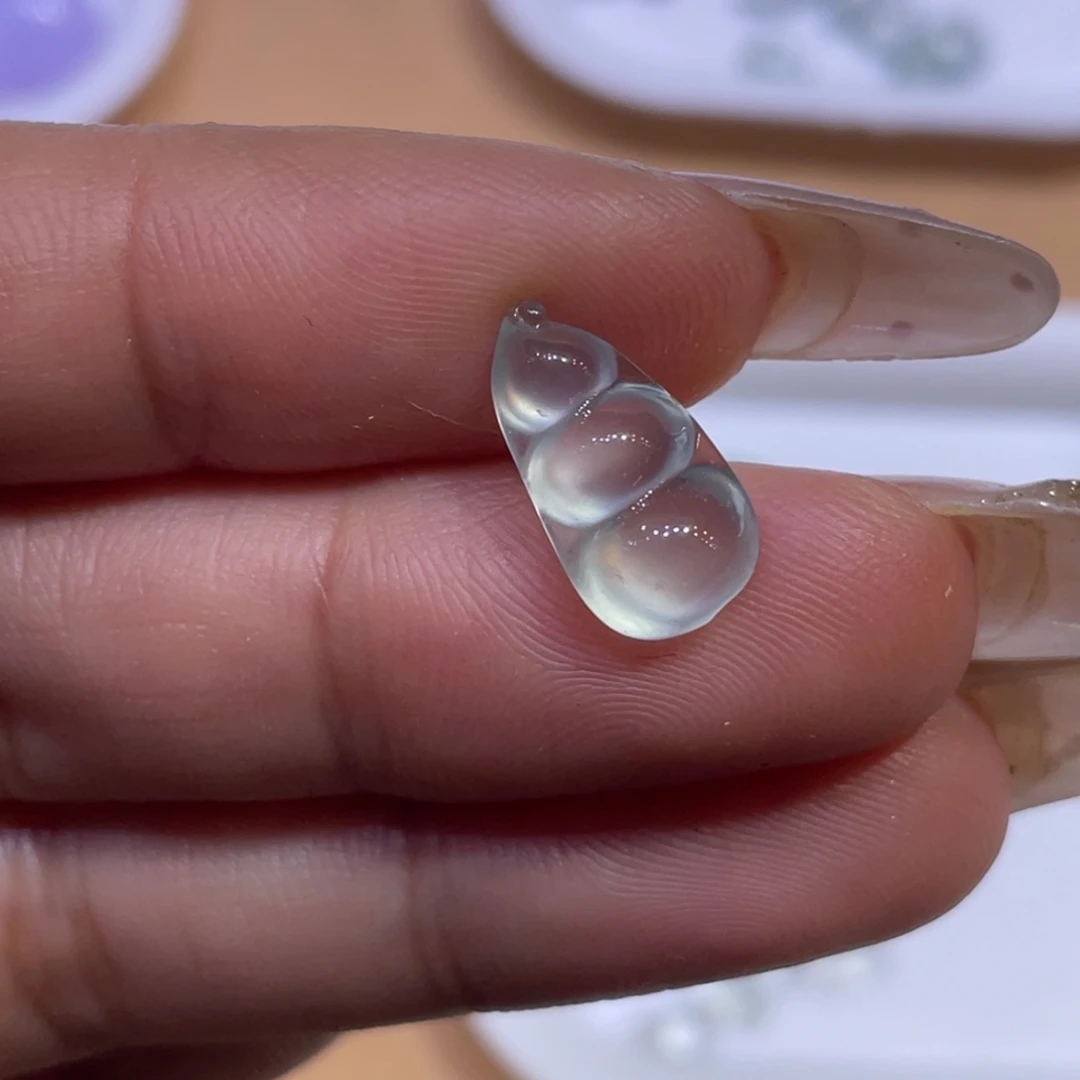 颈饰未镶嵌翡翠豆子