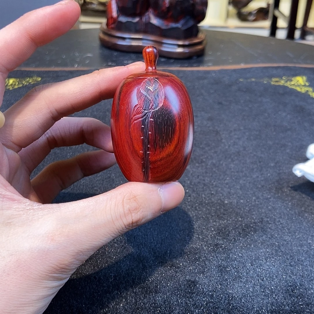 周***生紫檀木类端景台手串