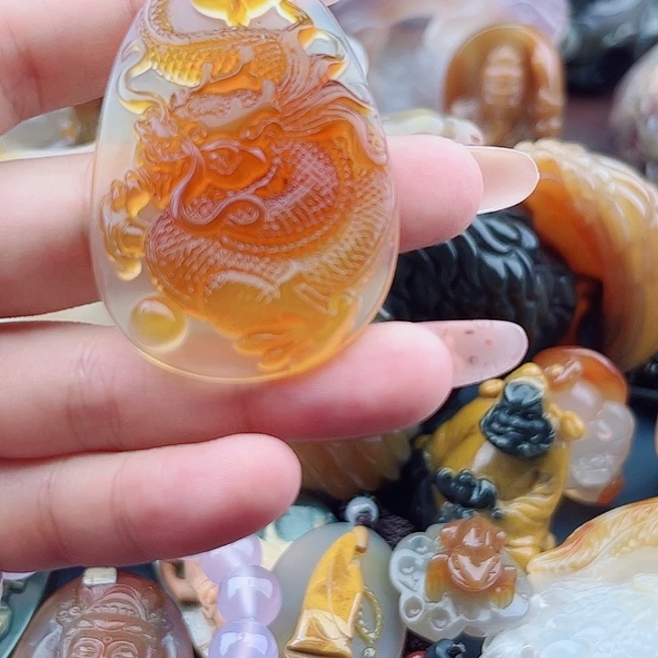 路***过未镶嵌玛瑙手饰吊坠