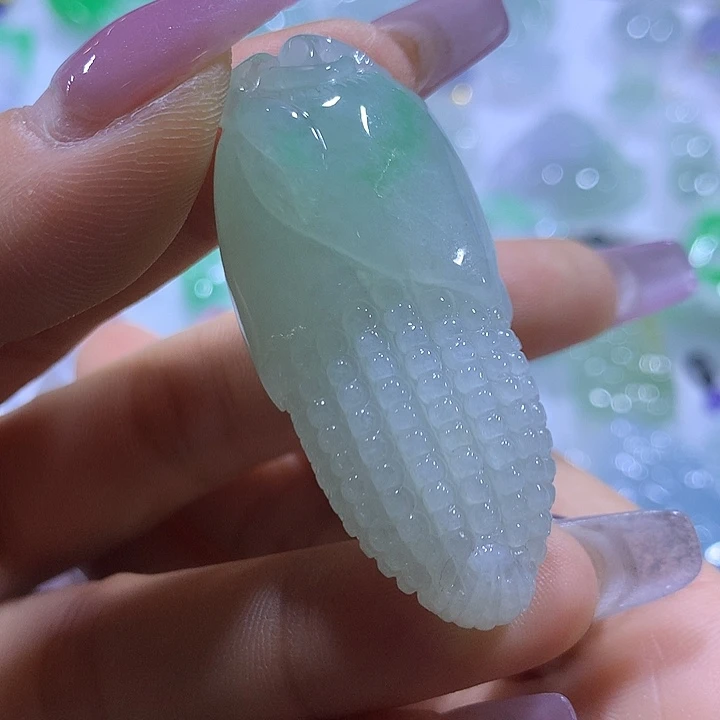 翡翠未镶嵌颈饰天然翡翠A货吊坠