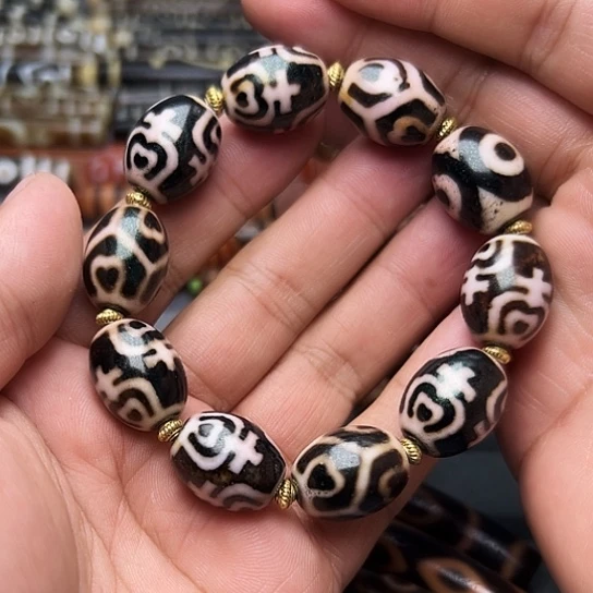 逢***过未镶嵌颈饰玛瑙/玉髓