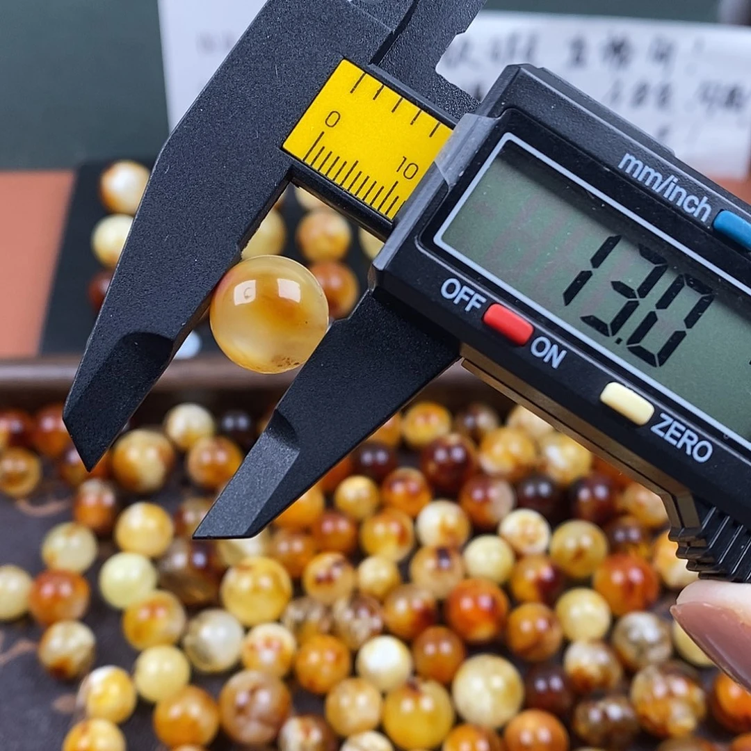 琥珀未镶嵌裸石蜜蜡779