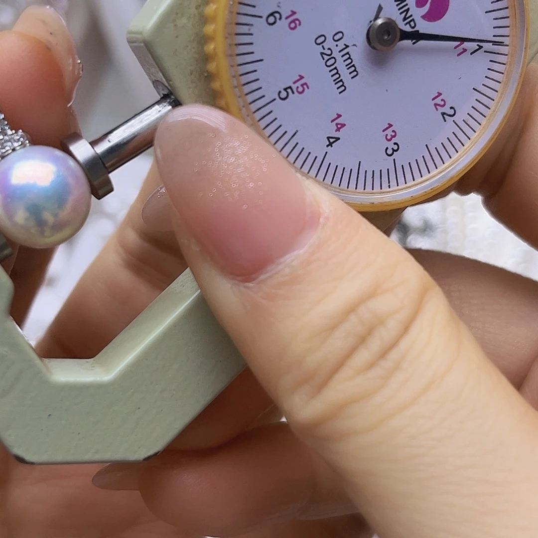 淡水珍珠吊坠或者耳钉未镶嵌