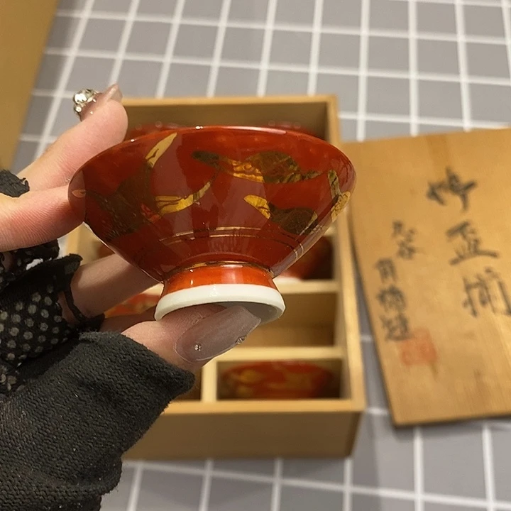 在你面前装着不在意