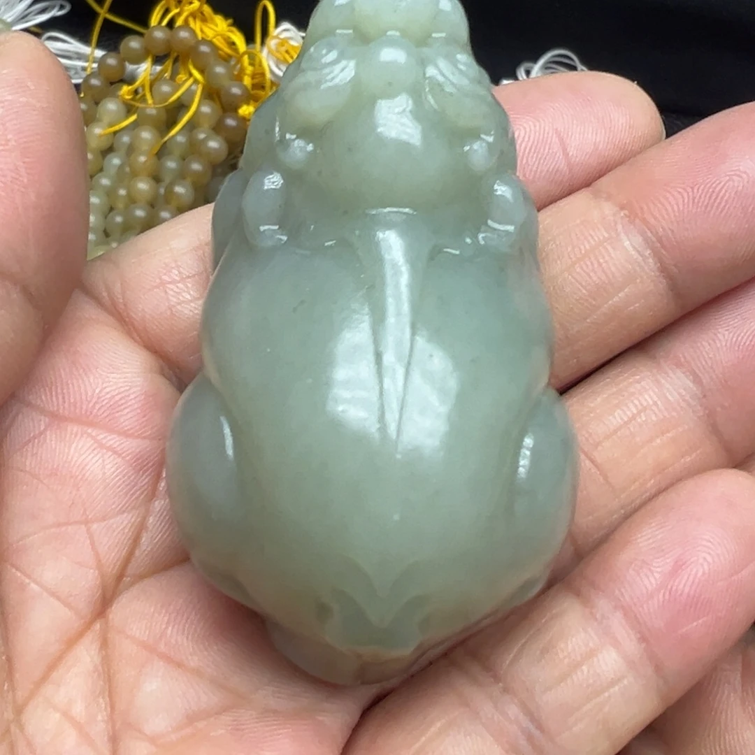 和田玉（糖玉）未镶嵌把件