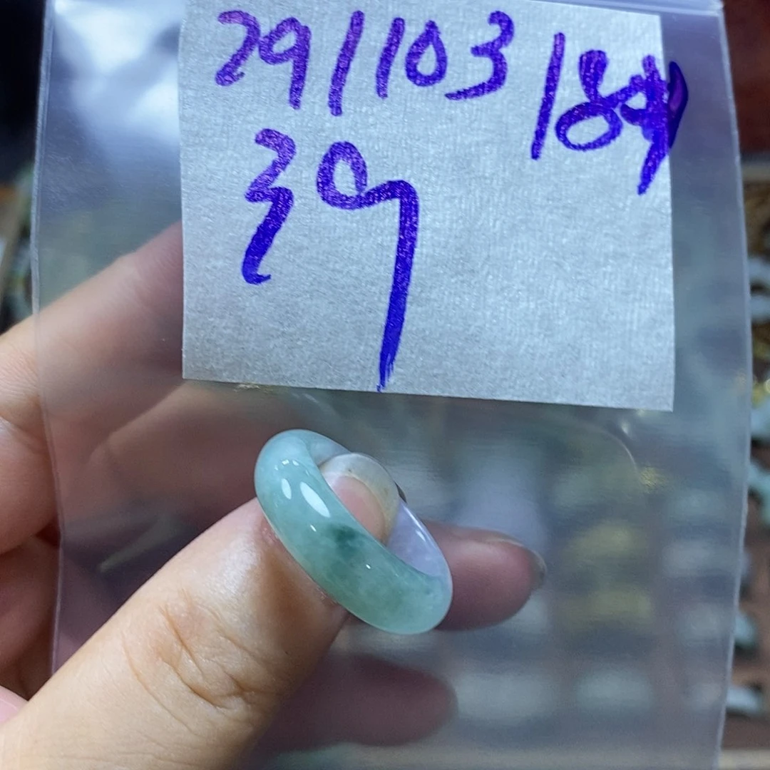 未镶嵌定制翡翠明****?