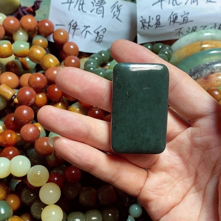 岫岩河磨玉（透闪石质玉）手链未镶嵌