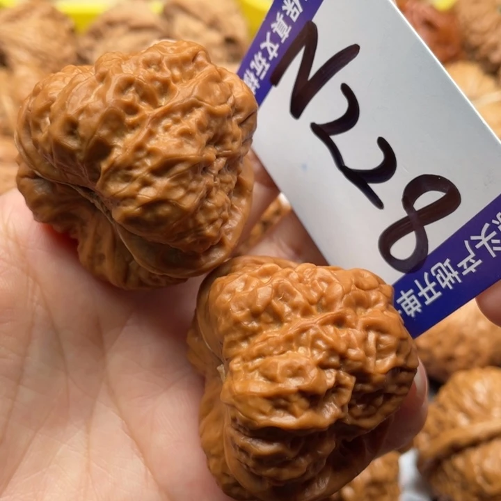 把件文玩核桃蛙蛙42尺