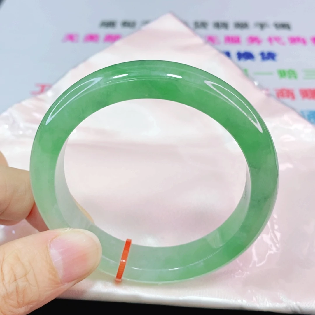 未镶嵌手镯翡翠?***?54.6圈口正圈