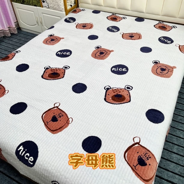 【字母熊】冬季新款加密加厚牛奶宝宝绒床盖柔软亲肤夹棉绗缝