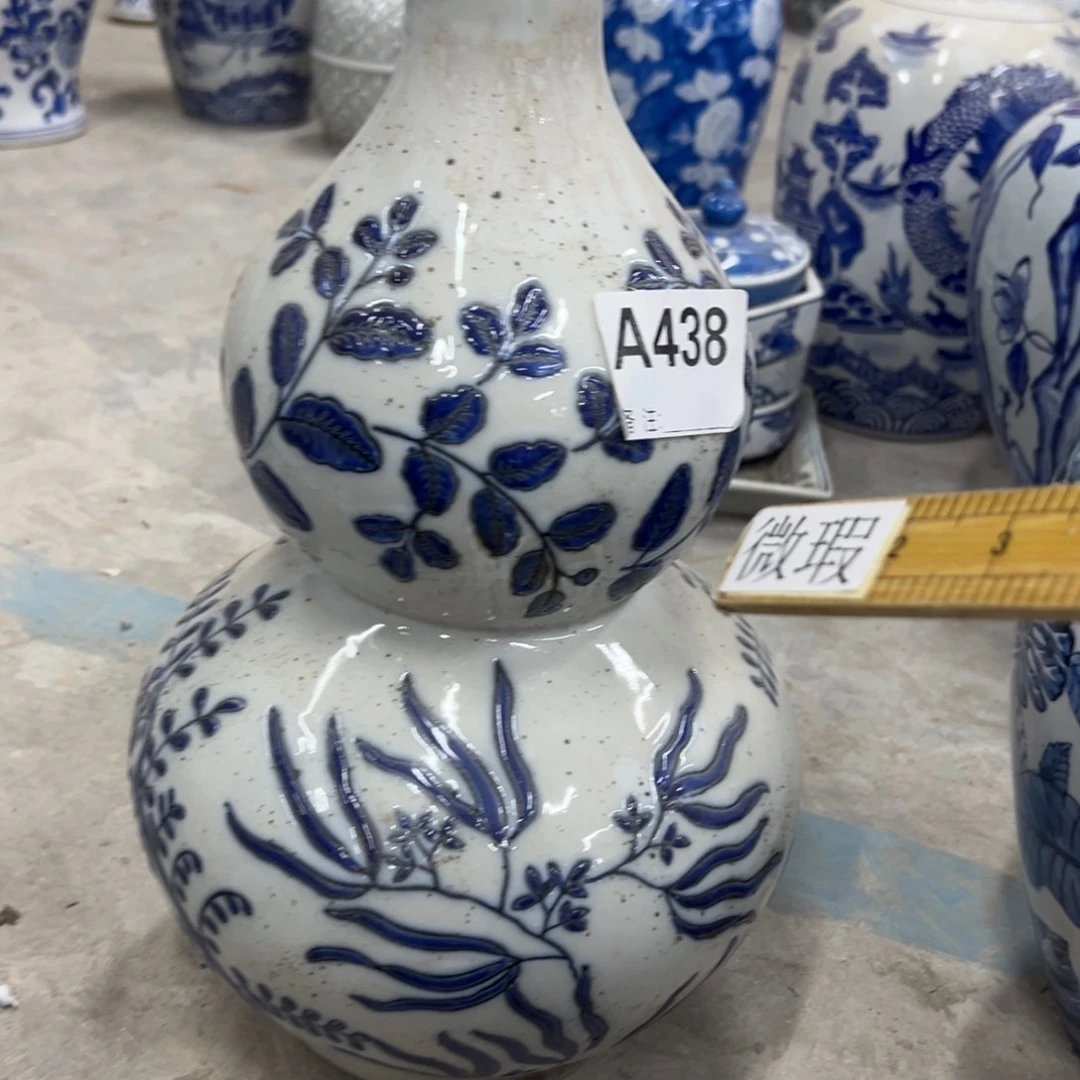 微瑕青花瓷器值得厚爱