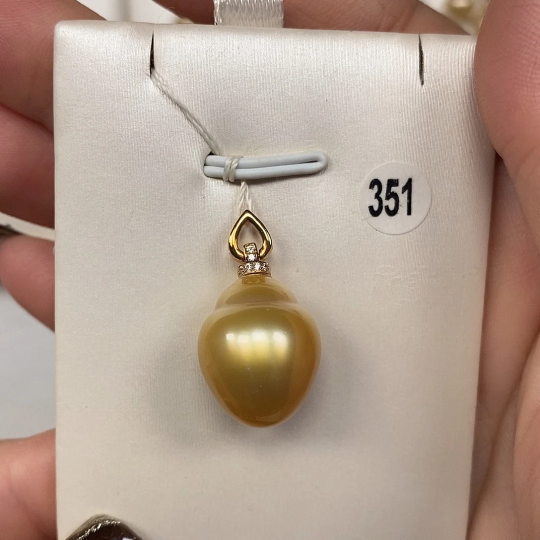 18K金镶嵌吊坠(不含链)海水珍珠