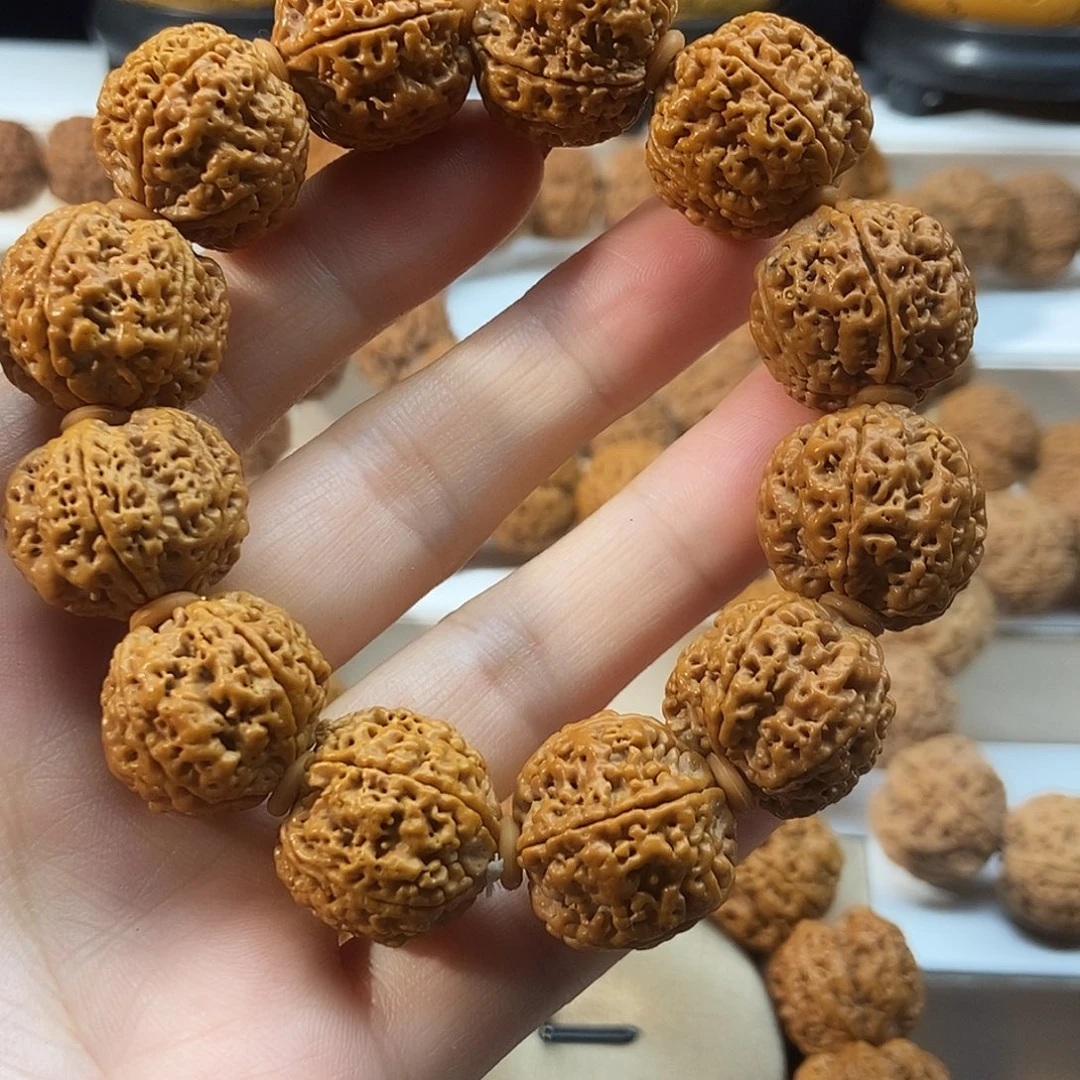 金刚菩提吊坠蜂窝梅花