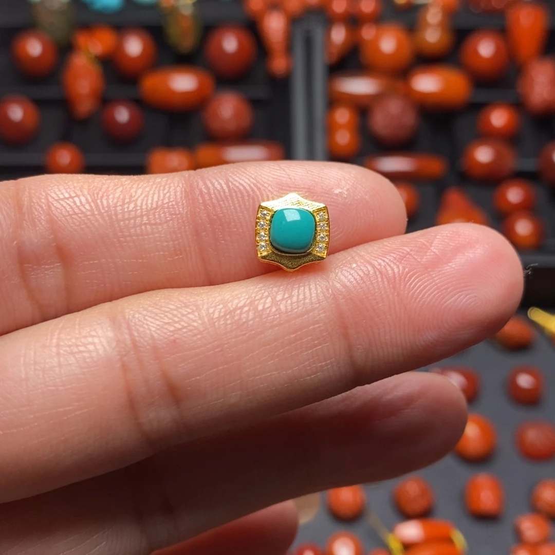 绿松石配饰18K金镶嵌永**构