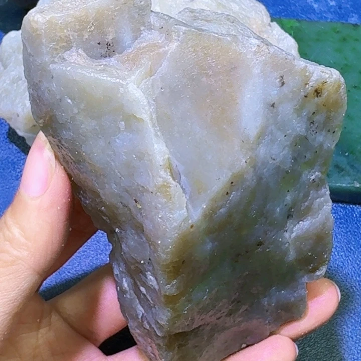 和田玉未镶嵌珠宝半成品