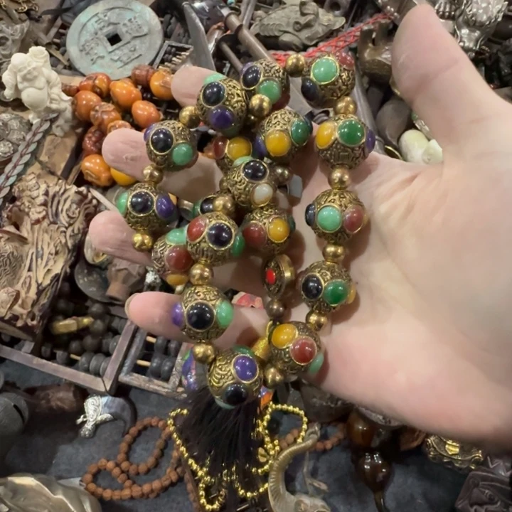 盘青花瓷器小盖子