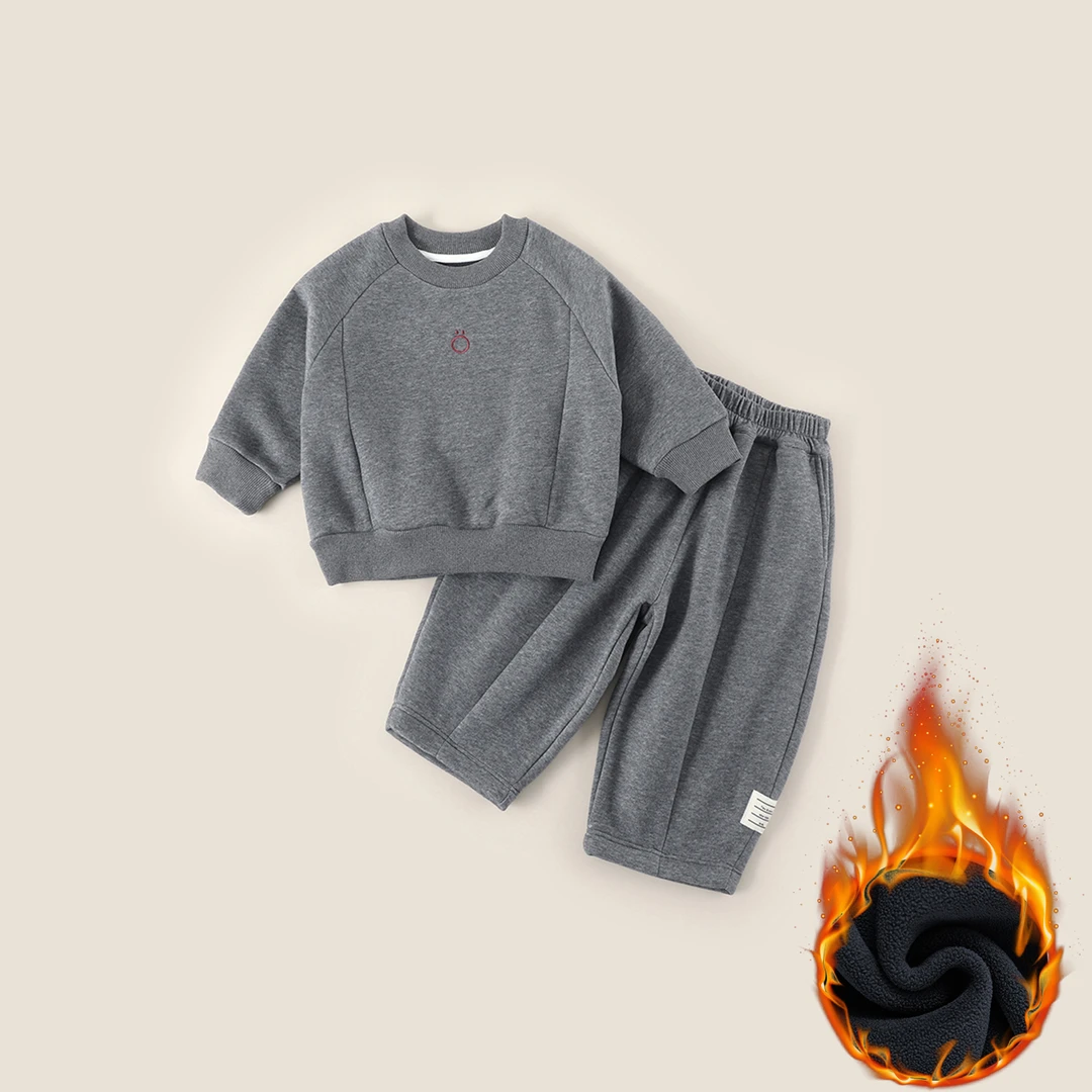 现货【薄绒】儿童加绒套装冬季新款男童拼接刺绣贴标两件套AT050