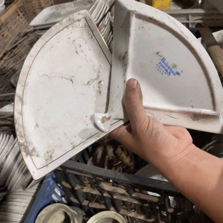 琉璃手工艺品陶瓷盘子碗都有