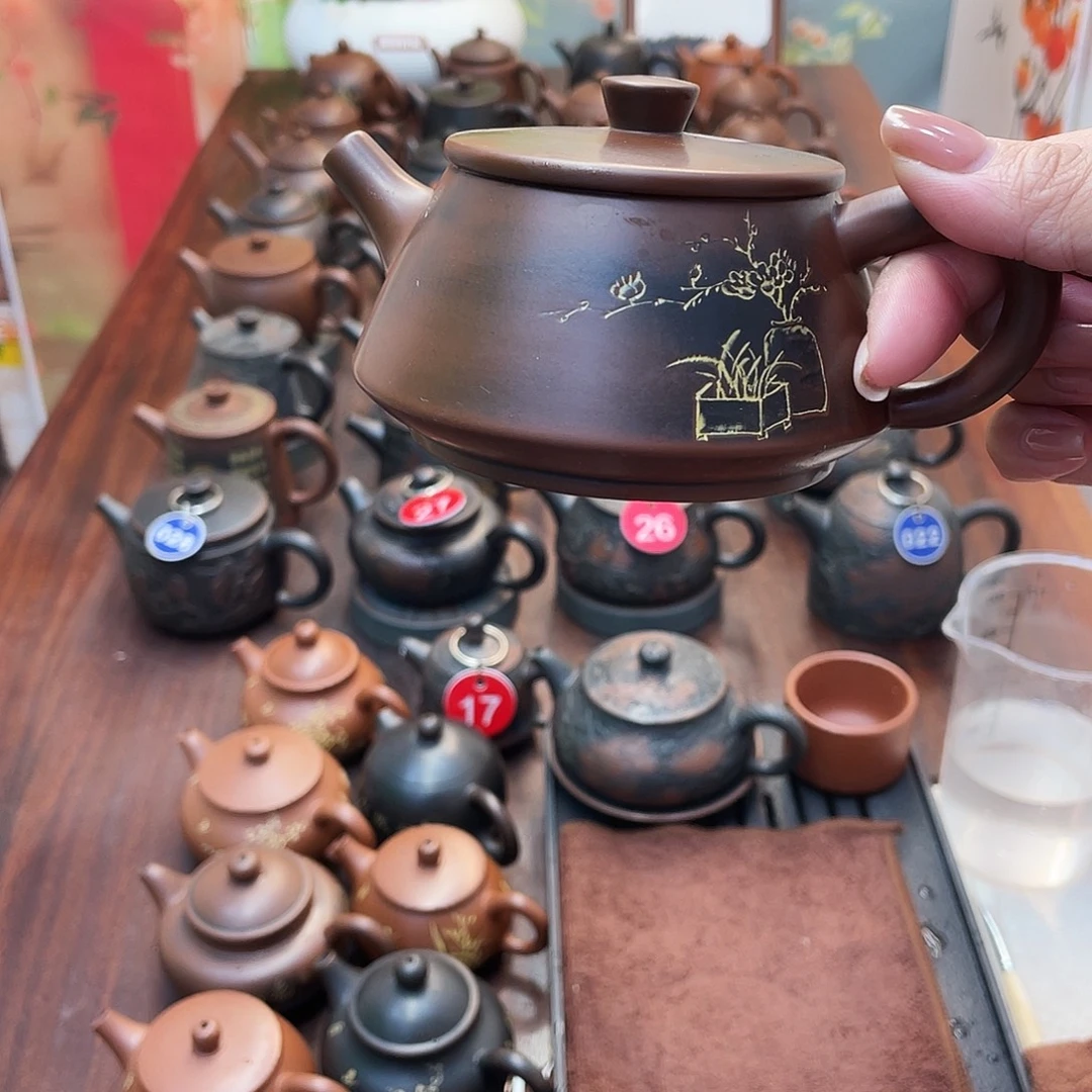 ****方瑕疵款原矿泥无礼盒