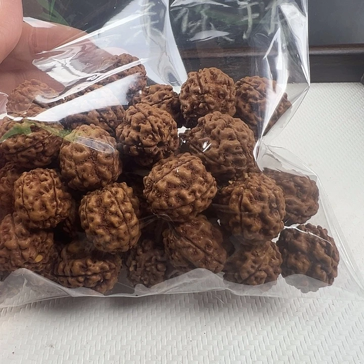 吊坠金刚菩提东风导弹18m，50颗