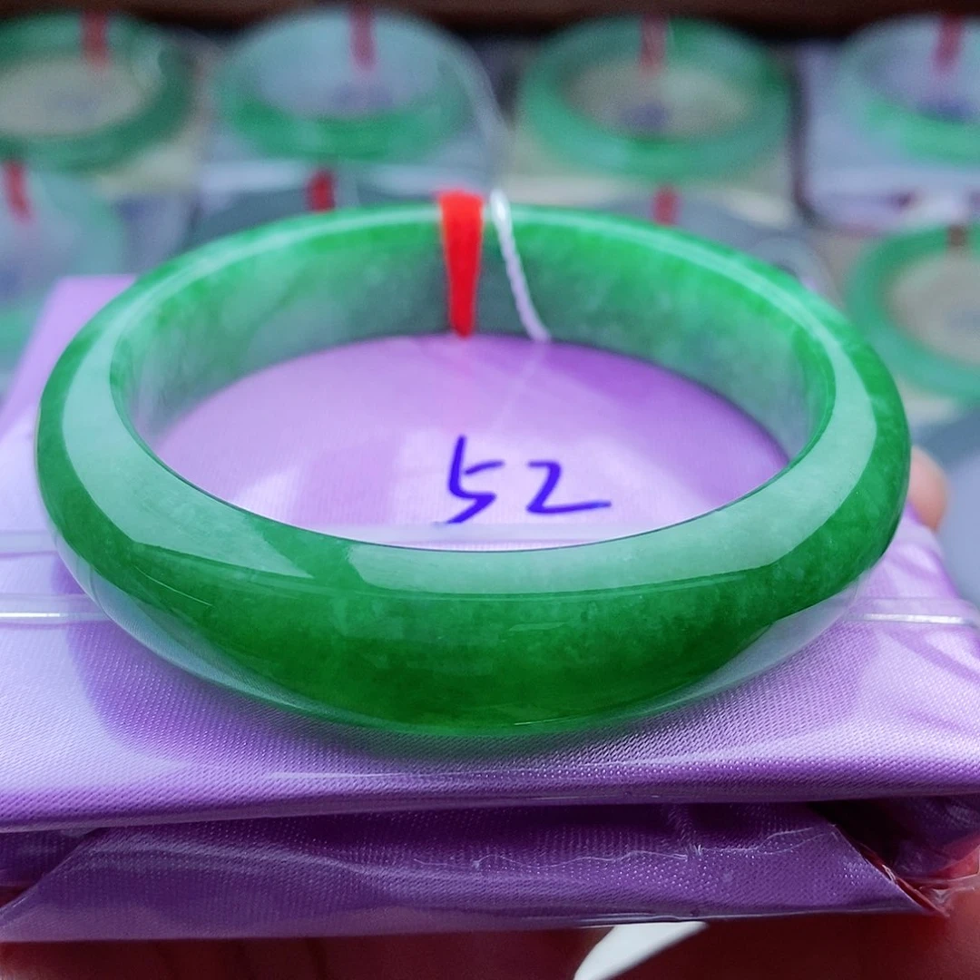 翡翠手镯未镶嵌0960-52圈口 满绿