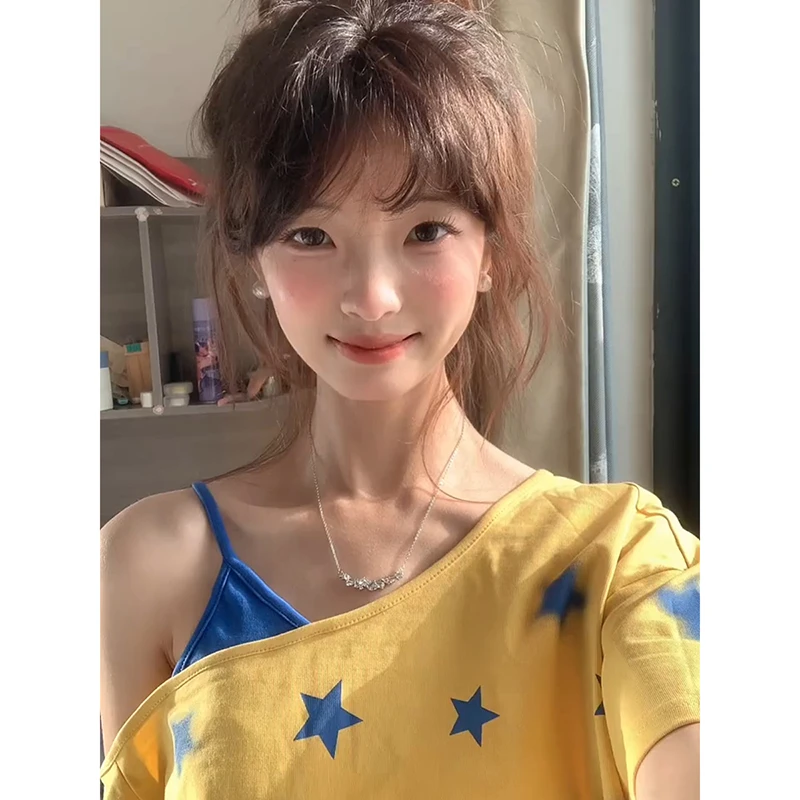 潮流时尚露肩拼接吊带星星印花短袖T恤女夏季休闲风显瘦甜美上衣