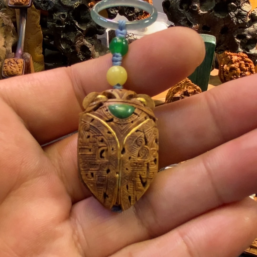 潍坊核雕桃核雕刻金蝉