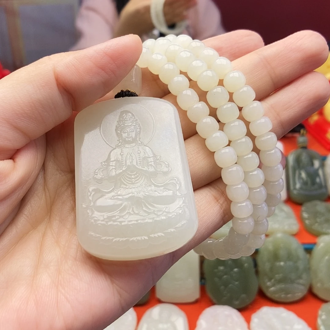 颈饰未镶嵌和田玉或**往